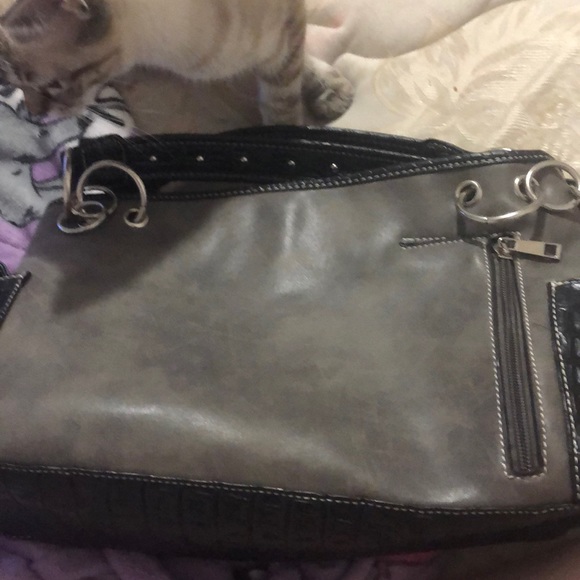 A YESIR purse - Picture 3 of 4